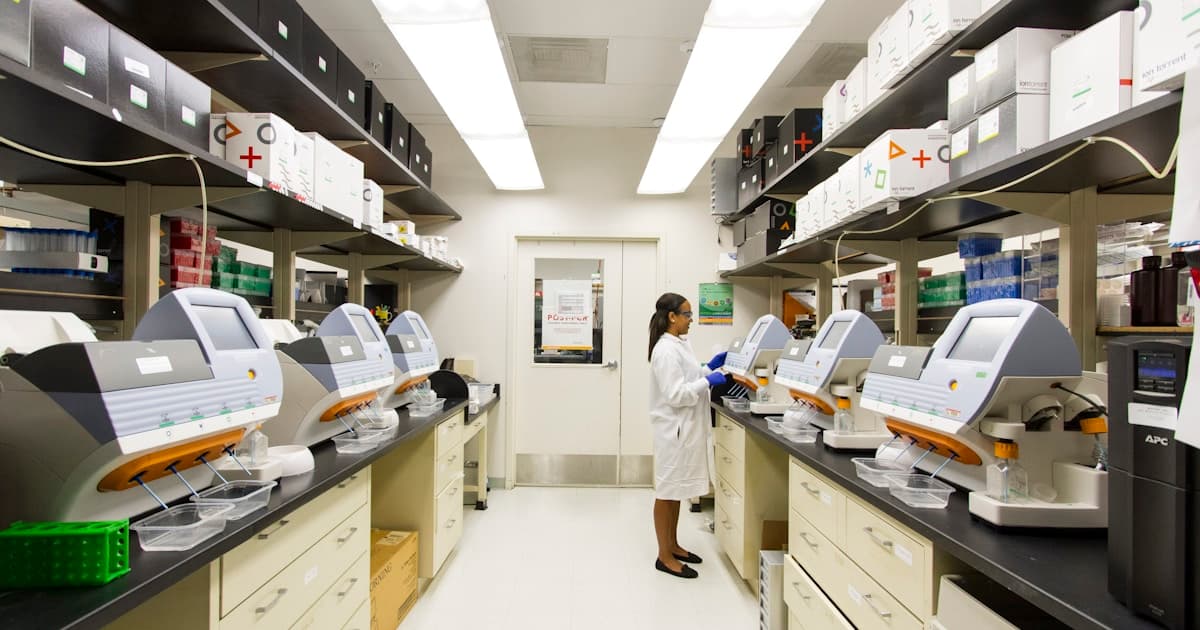 Congélation d'Ovocytes à Londres et New York : Coûts, Meilleures Cliniques et Guide par Âge