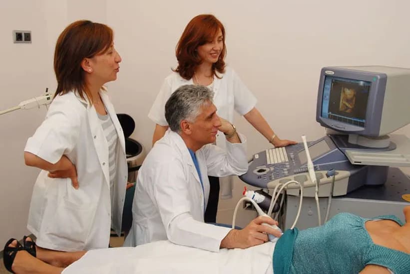 Clínicas de FIV em Istambul: Guia completo do tratamento de fertilidade na maior cidade da Turquia
