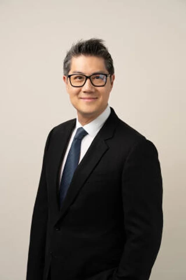 Dr. Lowell Ku, Reproductive Endocrinologist bei Dallas, United States