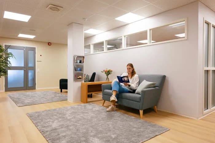 Tampereen yliopistollinen sairaala - Fertiliteettiklinikka (Tampere University Hospital Fertility Clinic) — عيادة أطفال الأنابيب في Tampere، فنلندا — صورة 2