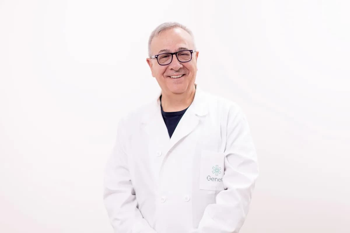 Dr. Giovanni Monni, Ginecologo, Direttore Clinico (Gynaecologist, Clinical Director) bei Cagliari, Italy